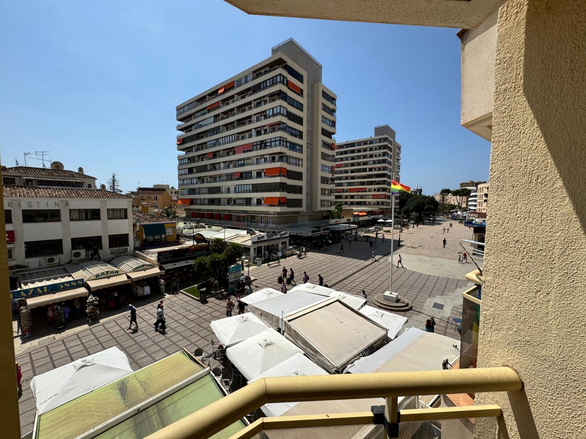 Alojamiento Plaza Nogalera Торремолинос Экстерьер фото